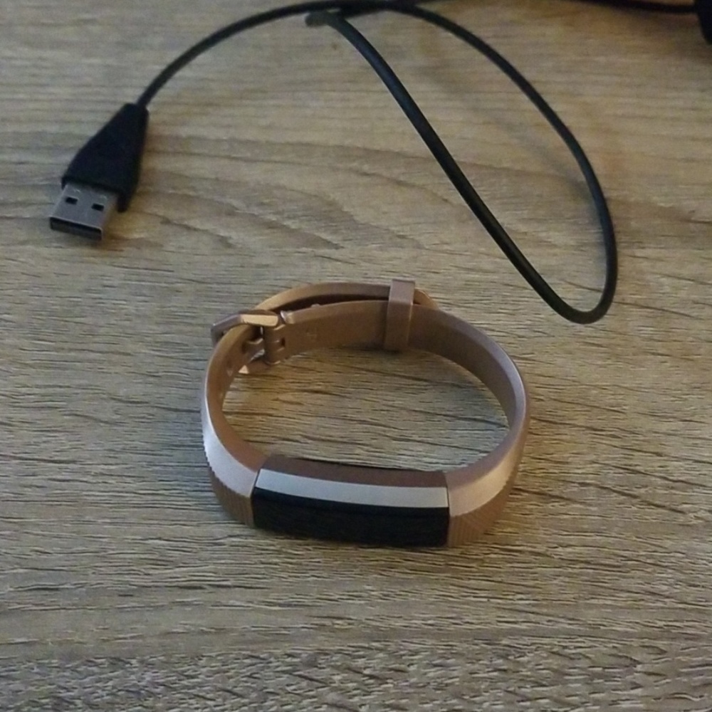 Fitbit Alta HR